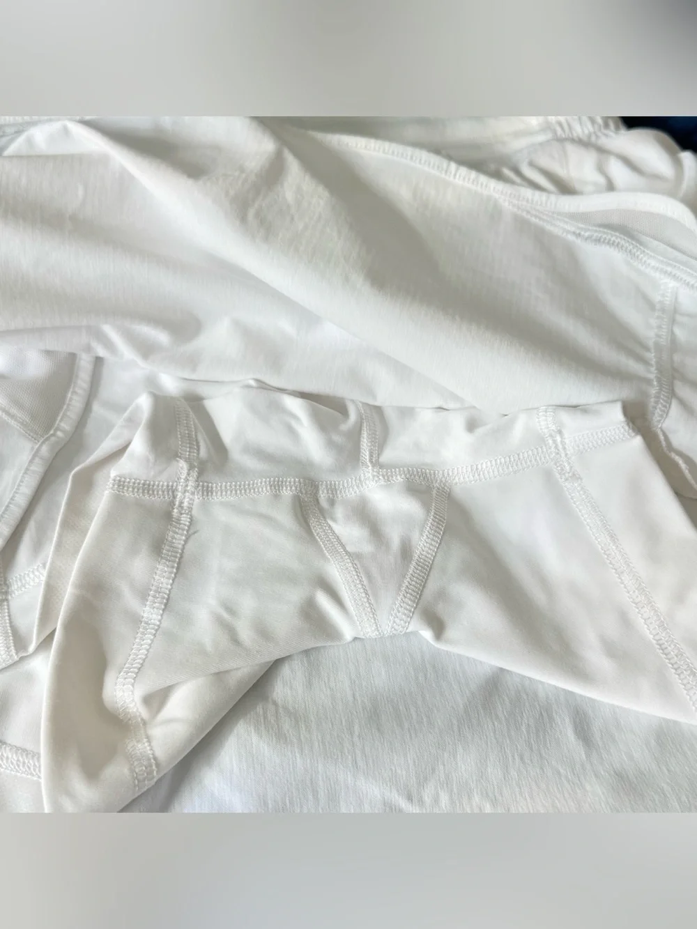 Lululemon Hotty Hot High-Rise Skirt *Long White Women’s Size 6